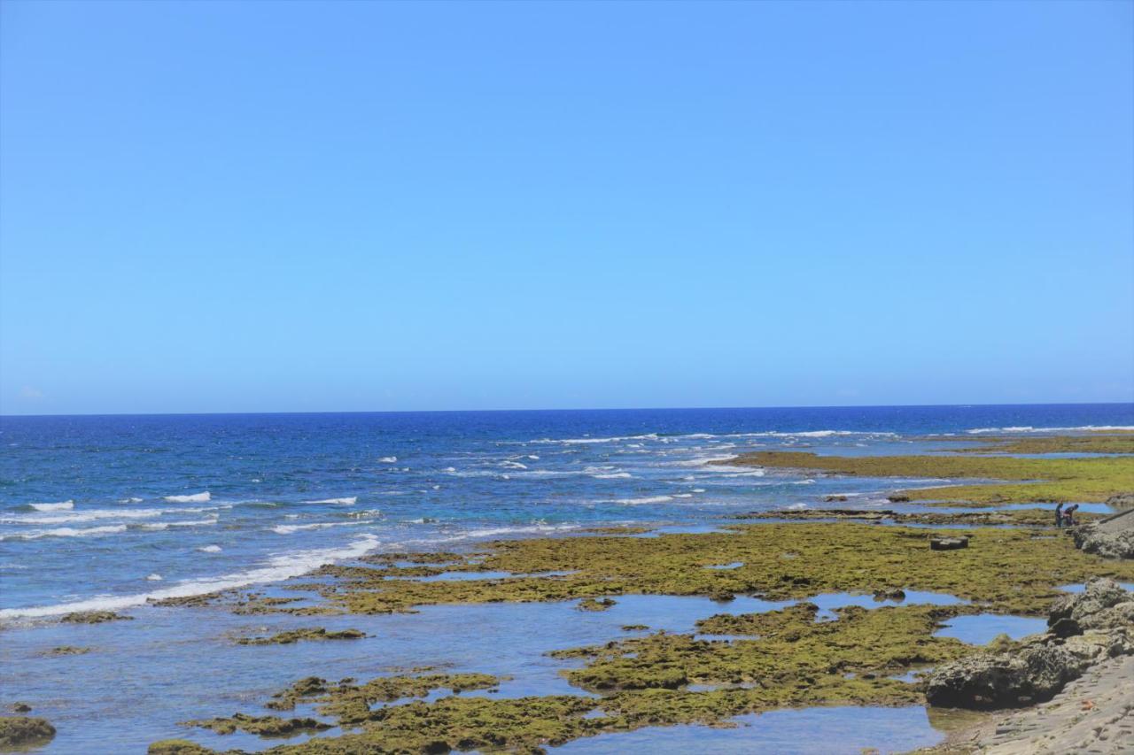 Готель Okinawa Ocean Front Чятан Екстер'єр фото