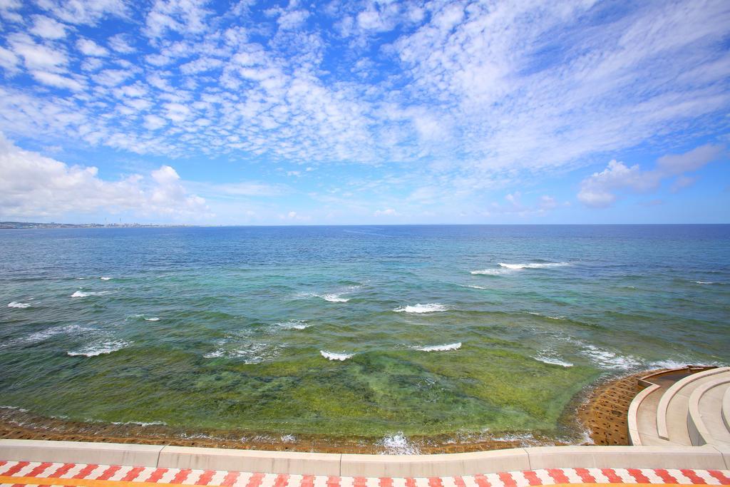 Готель Okinawa Ocean Front Чятан Екстер'єр фото