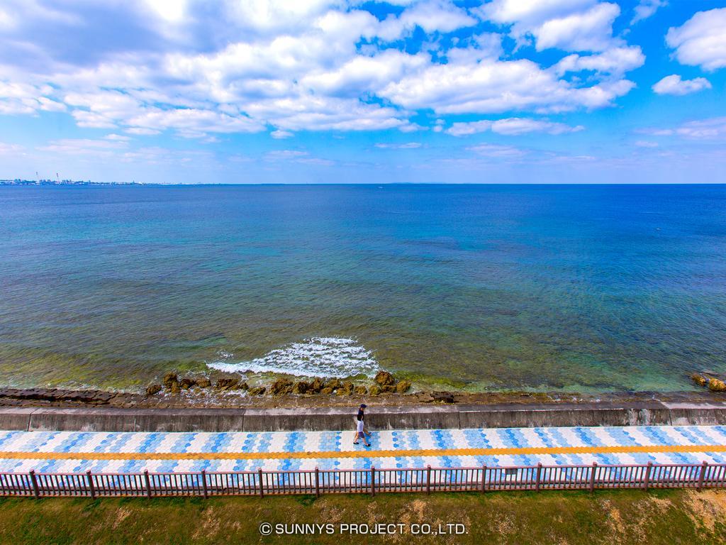 Готель Okinawa Ocean Front Чятан Екстер'єр фото