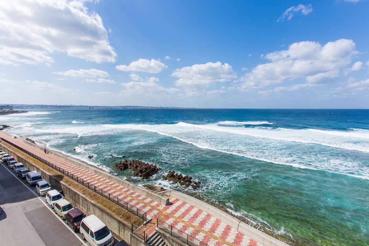 Готель Okinawa Ocean Front Чятан Екстер'єр фото